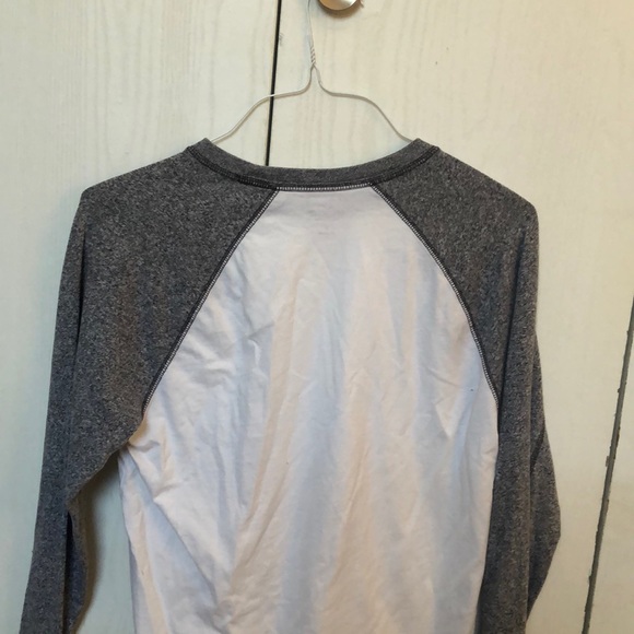 Men’s Hollister Long Sleeve - Picture 4 of 4